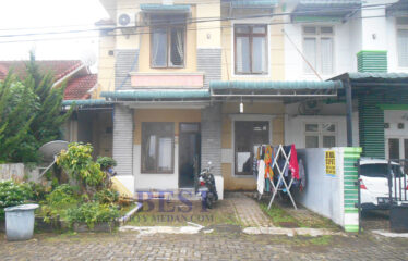 Rumah Daerah Setia Budi Jalan Stella Raya