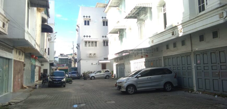 Rumah Baru Jalan Pasar 3 (daerah Krakatau)