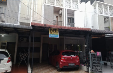 Rumah Jalan Bunga Cempaka daerah  Setia Budi Masuk Komplek