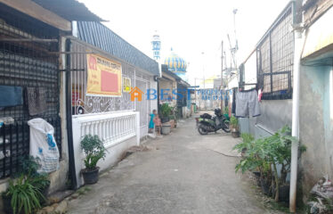 Rumah Jalan Tanjung 5 (daerah Helvetia )