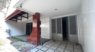 Rumah Mewah & Nyaman Jalan Diponegoro