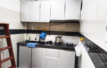 Rumah Baru Plus Furniture daerah Krakatau – Jalan Setia Jadi