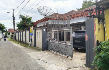 Rumah Jalan Letda Sujono (masuk gang)