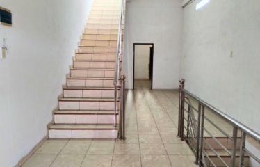 Ruko Cantik Jalan Sutrisno