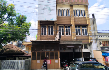 Ruko Cantik Jalan Sutrisno