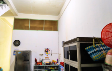 Rumah Jalan Letda Sujono (masuk komplek)