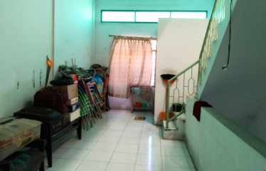 Rumah Jalan Letda Sujono (masuk komplek)