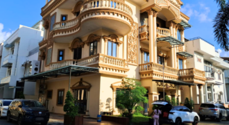 Villa Sultan Termewah di Tengah Kota – Jalan Amir Hamzah