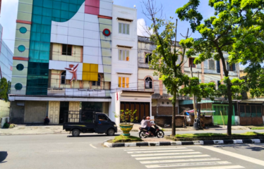 Ruko Gandeng 3 Jalan Amir Hamzah Cocok untuk Kantor, Bank, Asuransi