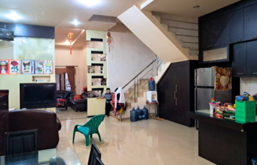 Villa Mewah Lengkap Fasilitas daerah Tanjung Mulia/Brayan – Jalan Yos Sudarso (komplek)