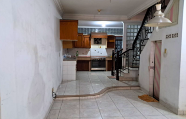 Rumah di depan JW Marriott dan Delipark Podomoro – Jalan Laboratorium