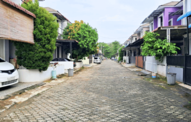 Rumah Mewah Komplek Menteng Indah Cluster The Green