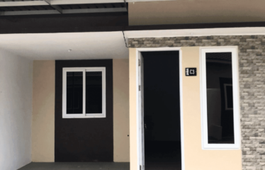 Rumah Harga Terjangkau dengan Kolam Renang – Komplek Royal Marelan (Type Sapphire)