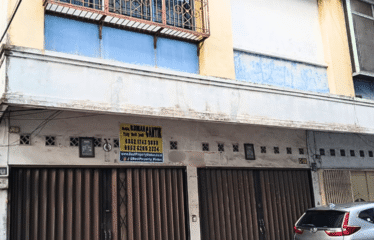 Rumah Gandeng Jalan Tritura (dekat Underpass Katamso)