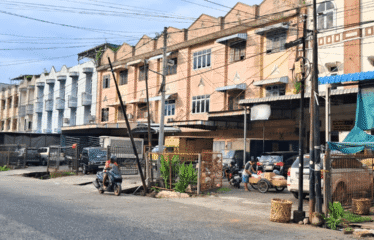 Ruko daerah Pusat Pasar Jalan Bulan