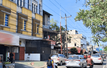 Ruko Gandeng Jalan Halat