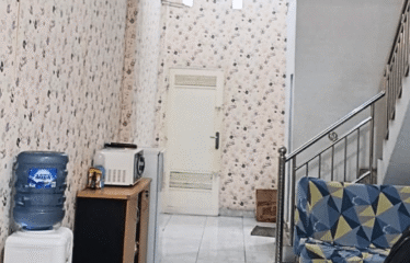 Ruko Gandeng Jalan Halat