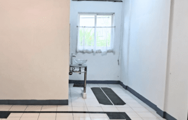 Ruko Gandeng 3 Jalan Krakatau