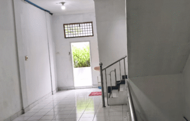 Ruko Gandeng 3 Jalan Krakatau