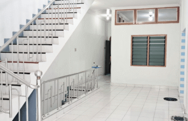 Ruko Gandeng 3 Jalan Krakatau