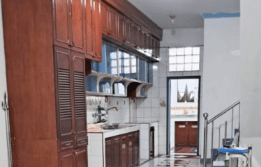 Ruko Gandeng 3 Jalan Krakatau