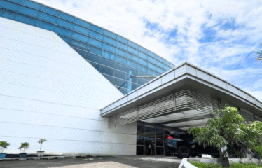 Gedung Kantor Mewah Disewakan 3 tingkat Jalan Asrama Helvetia