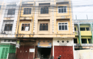 Ruko Jalan Cemara/Pertahanan (dekat simpang Krakatau)