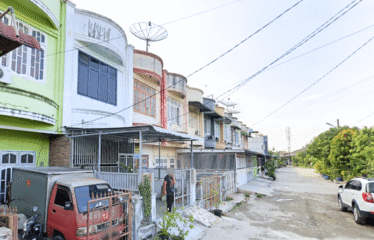 Rumah Jalan Platina Raya (komplek)