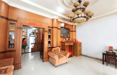 Villa Mewah Komplek Cemara Hijau