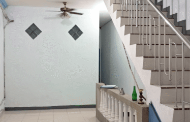 Ruko Gandeng 3 Jalan Krakatau