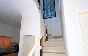 Villa Cantik di Helvetia – Jalan Setia Budi (komplek)