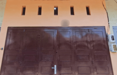 Rumah Daerah Krakatau Jalan Pelita ( Gang )