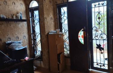 Villa Jalan Jemadi ( Komplek )