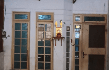 Rumah Lelang Jalan B Hamid ( Gang )