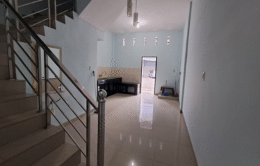 Rumah Cantik  B Katamso ( Masuk Komplek )