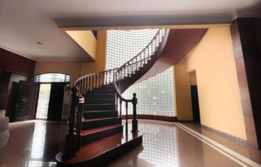 Villa Mewah Jalan Kasuari Komplek Cemara Asri