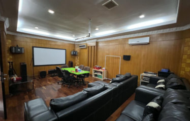 Villa Mewah Jalan Kasuari Komplek Cemara Asri