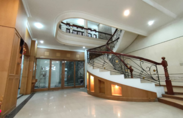 Villa Mewah Komplek Cemara Asri Jalan Kemuning