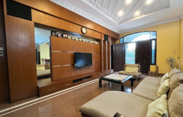 Villa Mewah Jalan Kasuari Komplek Cemara Asri