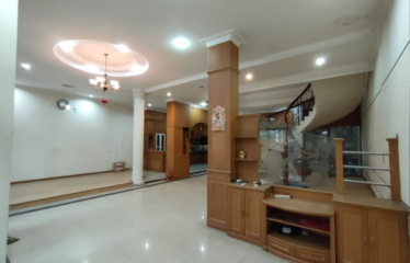 Villa Mewah Komplek Cemara Asri Jalan Kemuning