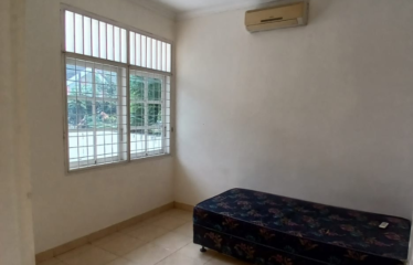 Rumah Cantik dalam Komplek Jalan Setia Budi