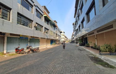 Ruko Gandeng Jalan Gatot Subroto