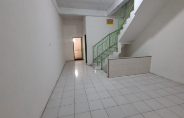 Rumah Daerah Krakatau Jl Bilal ( Komplek )