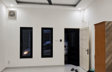 Rumah Komplek Daerah Krakatau Jl Setia Jadi
