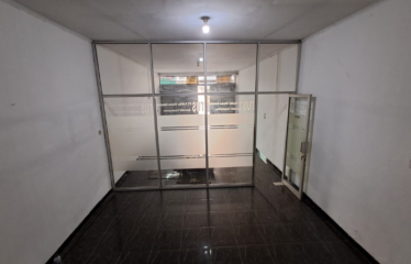 Rumah Daerah Krakatau Jl Bilal ( Komplek )