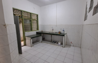 Rumah Daerah Krakatau Jl Bilal ( Komplek )
