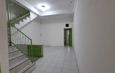 Rumah Daerah Krakatau Jl Bilal ( Komplek )