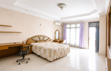 Villa  Exclusive Medan Plonia Komplek Taman Polonia